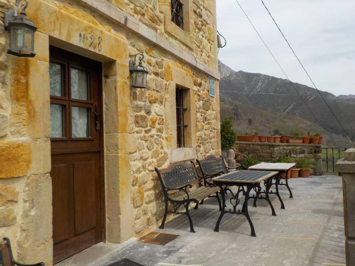 Apartamentos Rurales La Husteriza Ruenes Extérieur photo