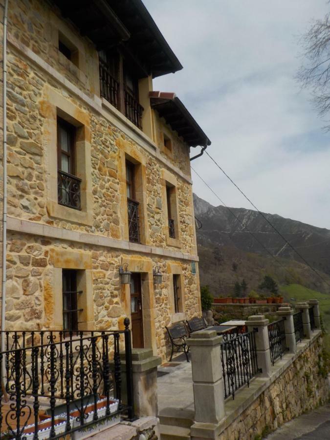 Apartamentos Rurales La Husteriza Ruenes Extérieur photo